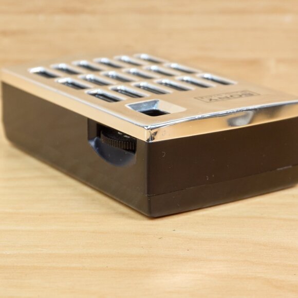 Vintage Sony 2R-32 Six Transistor Portable AM Radio, Working, Made in Japan - Picture 4 of 9